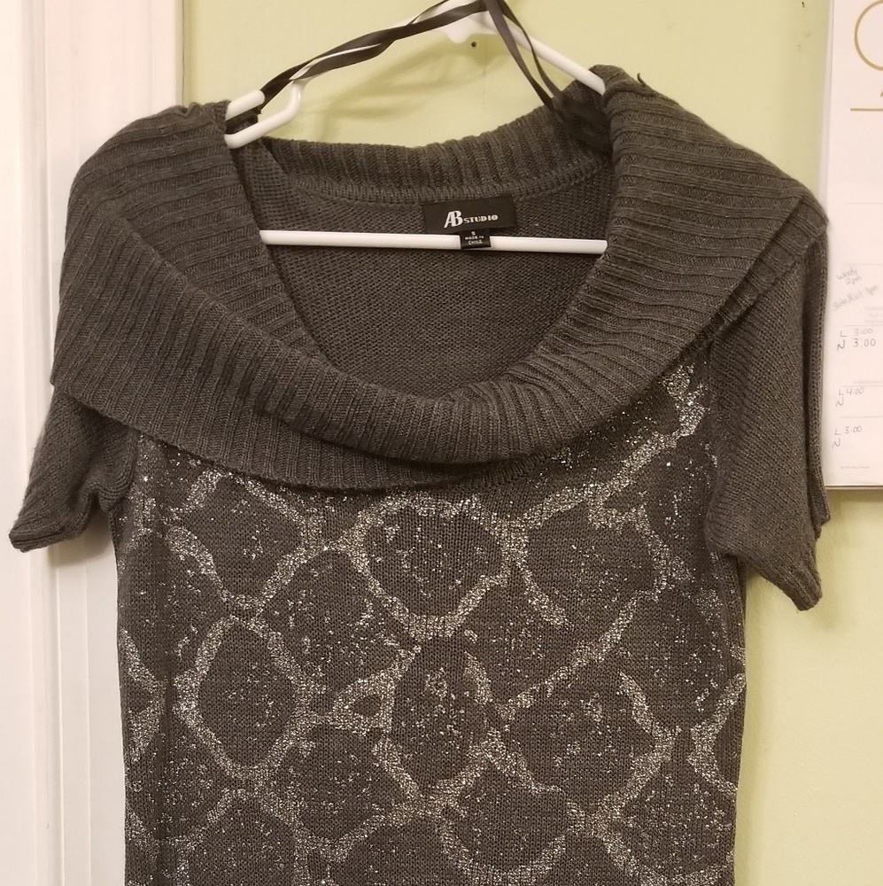 Short sleeve sweater dress